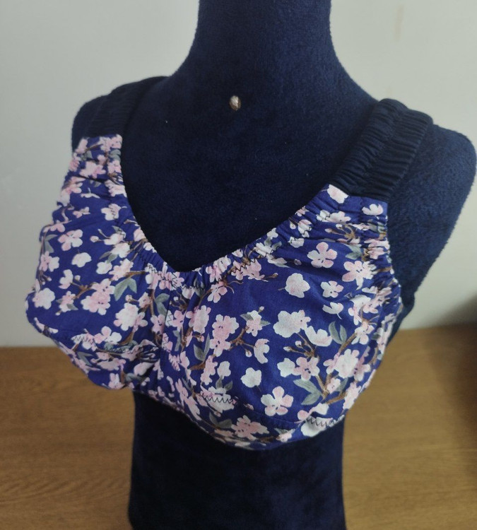 گلدار سرمه ای